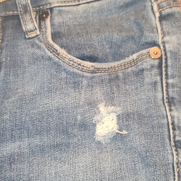 [BlankNYC] Midrise Skinny Jeans - Picture 4 of 12